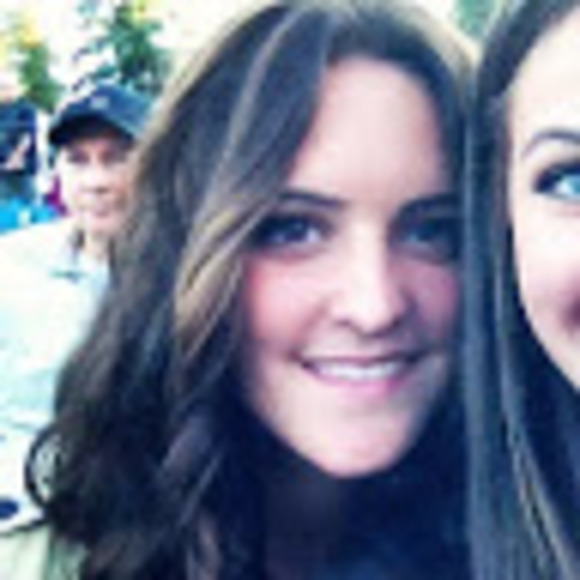 Meet your Posher, Gina - Picture 1 of 1